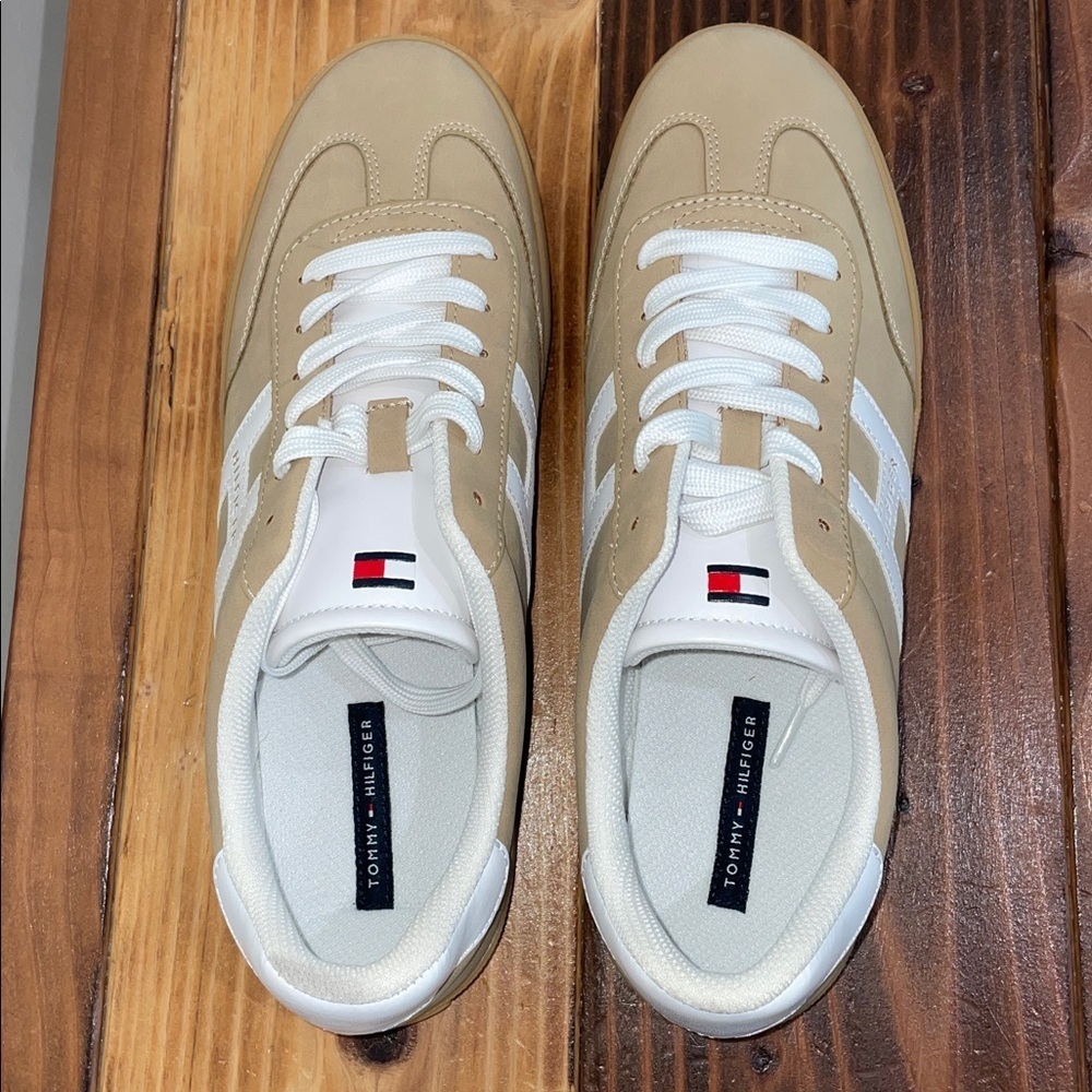 Tommy Hilfiger Maisie Sneaker Size 11 NEW! - Picture 10 of 15